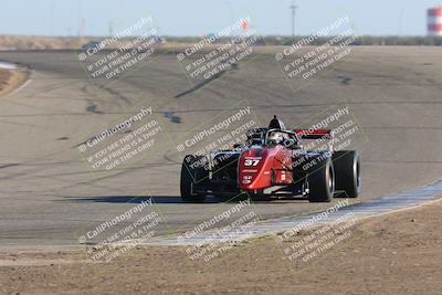 media/Oct-15-2023-CalClub SCCA (Sun) [[64237f672e]]/Group 3/Qualifying/